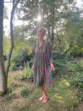 Load image into Gallery viewer, Vintage Sari Silk Dress Kimono