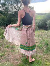 Load image into Gallery viewer, Vintage Silk Sari Skirt