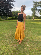 Load image into Gallery viewer, Vintage Silk Sari Skirt