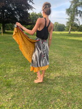 Load image into Gallery viewer, Vintage Silk Sari Skirt