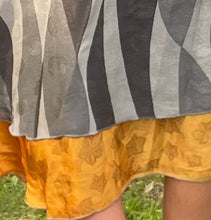 Load image into Gallery viewer, Vintage Silk Sari Skirt