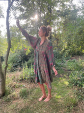 Load image into Gallery viewer, Vintage Sari Silk Dress Kimono
