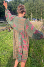 Load image into Gallery viewer, Vintage Sari Silk Dress Kimono
