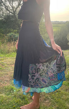 Load image into Gallery viewer, Vintage Sari Skirt
